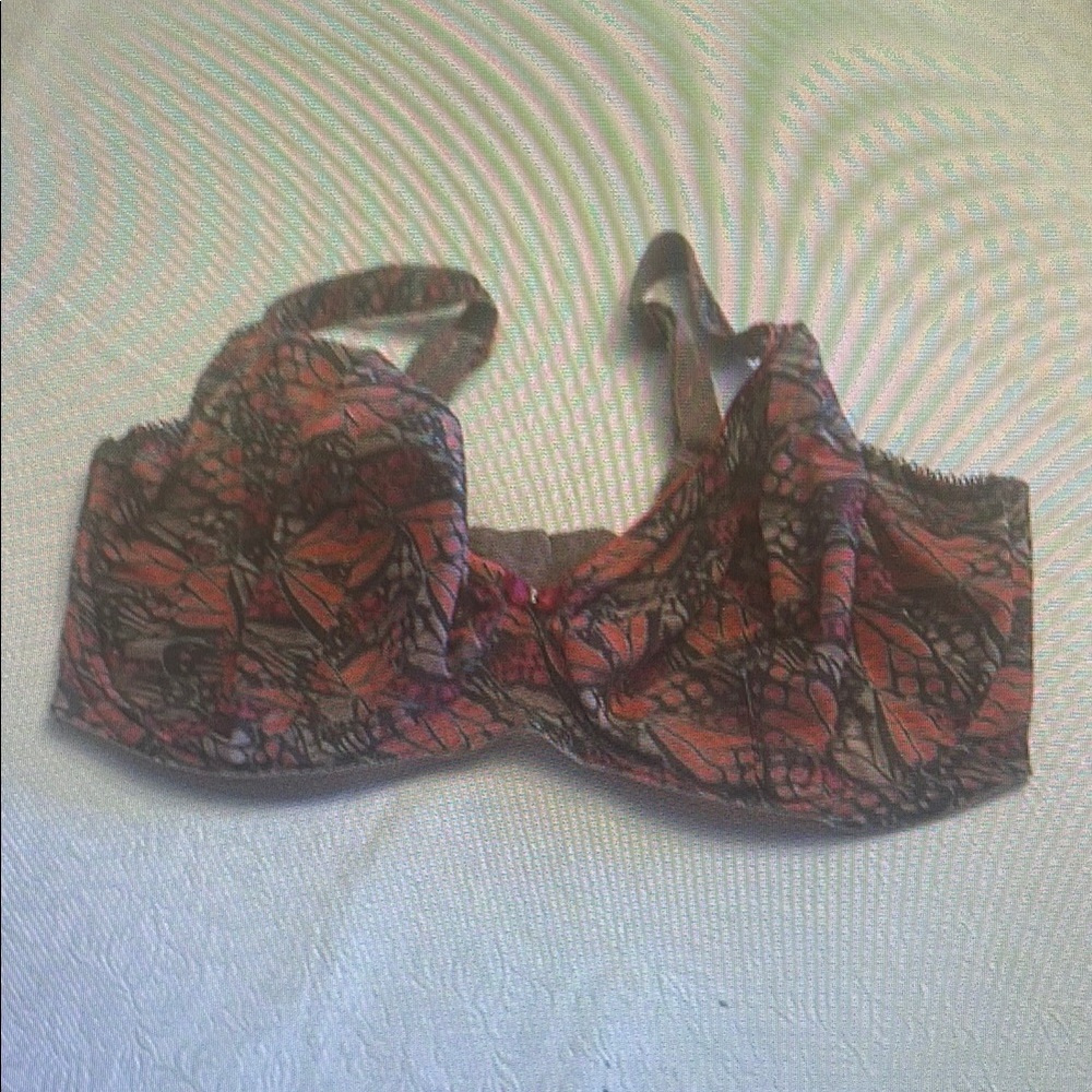 Women's Lace Patterned Bra